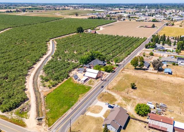 Property at 2591 Giannini Rd, Atwater, CA 95301, 4 beds, 2.5 baths