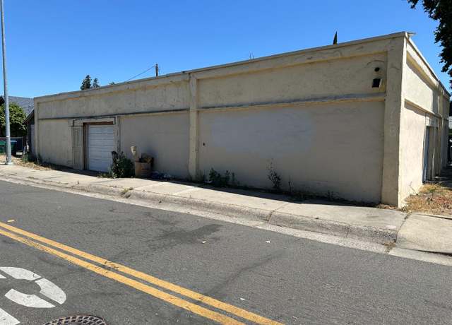 Property at 716 S Central Ave, Lodi, CA 95240, 2 beds, 1 bath