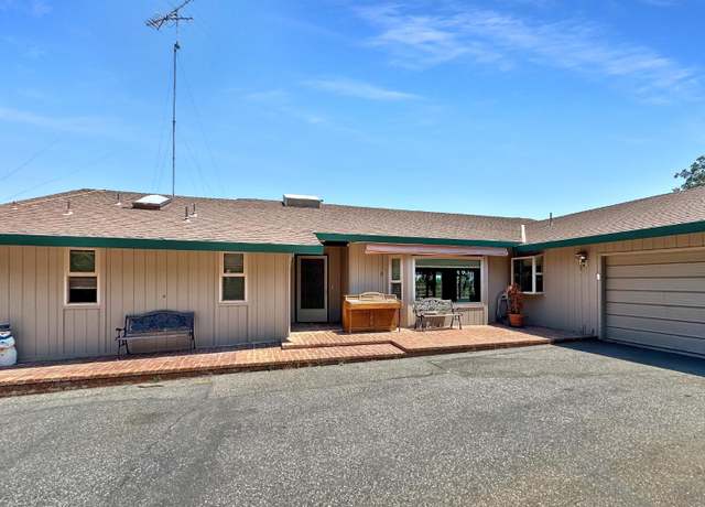Property at 16169 Tina Ct, Grass Valley, CA 95945, 3 beds, 3 baths