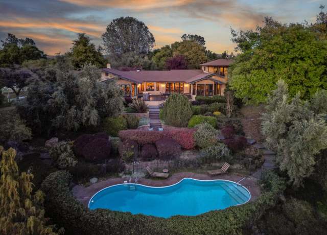 Property at 19271 Iron Mountain Dr, Grass Valley, CA 95949, 4 beds, 3.5 baths