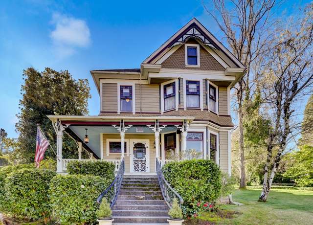 Property at 203 Prospect St, Nevada City, CA 95959, 4 beds, 3 baths