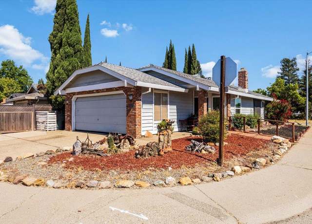 Property at 1700 4th St, Lincoln, CA 95648, 3 beds, 2 baths