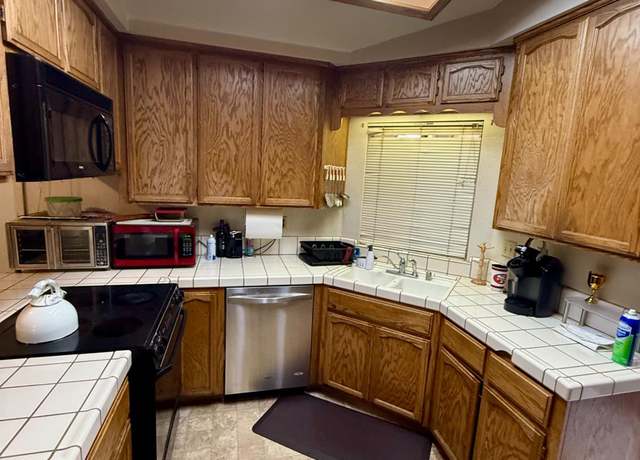 Property at 836 Lourence Dr, Tracy, CA 95376, 4 beds, 2 baths