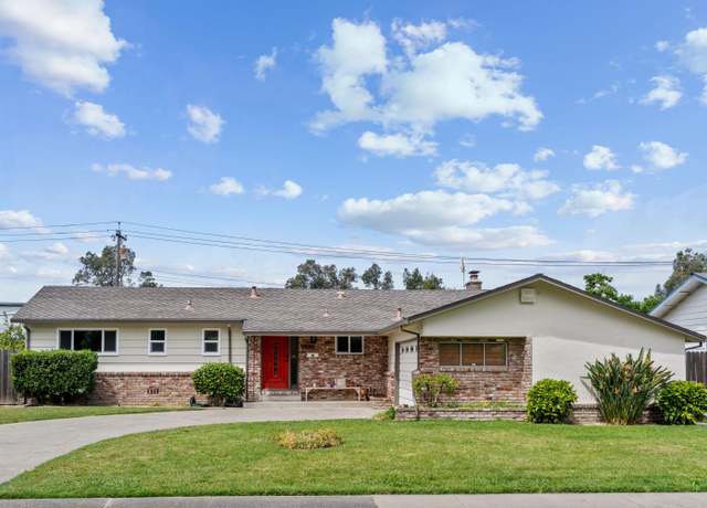 Property at 7037 Wilshire Cir, Sacramento, CA 95822, 3 beds, 2 baths