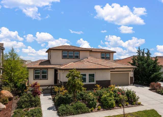 Property at 1667 Ball Pl, Woodland, CA 95776, 4 beds, 4 baths