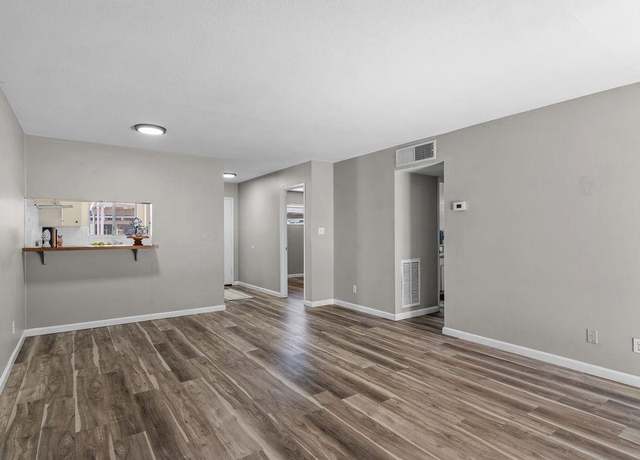 Property at 805 Tully Rd #4, Modesto, CA 95350, 2 beds, 1 bath
