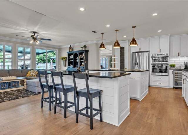 Property at 8055 Chestnut Ct, Granite Bay, CA 95746, 6 beds, 5 baths