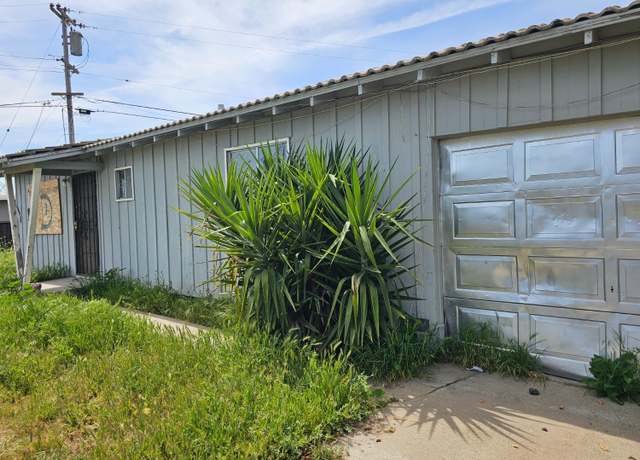 Property at 6617 California St, Winton, CA 95388, 3 beds, 1 bath