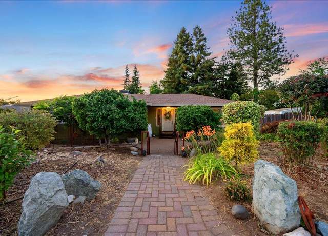 Property at 11117 Oak View Ter, Auburn, CA 95603, 3 beds, 2 baths