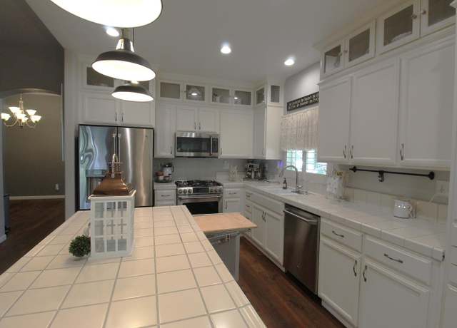 Property at 5725 Wild Cat Ct, Riverbank, CA 95367, 4 beds, 2 baths