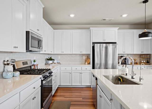 Property at 3300 Timberline Meadow Way, Folsom, CA 95630, 5 beds, 3 baths