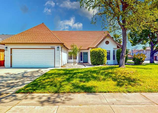 Property at 1324 Moffett Rd, Modesto, CA 95351, 5 beds, 3 baths