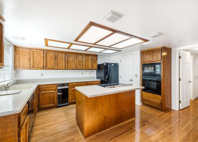 Property at 3230 Heights Dr, Cameron Park, CA 95682, 3 beds, 2 baths