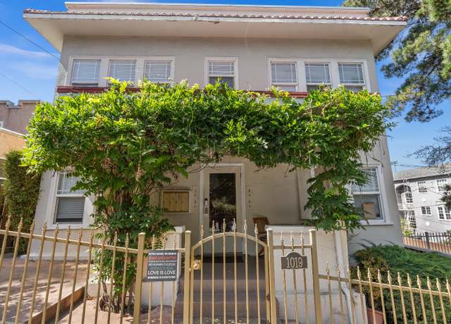 Property at 1019 E 33rd, Oakland, CA 94610, 4 beds, 4 baths