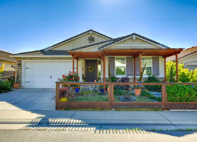 Property at 8755 Summer Sun Way, Elk Grove, CA 95624, 4 beds, 3 baths