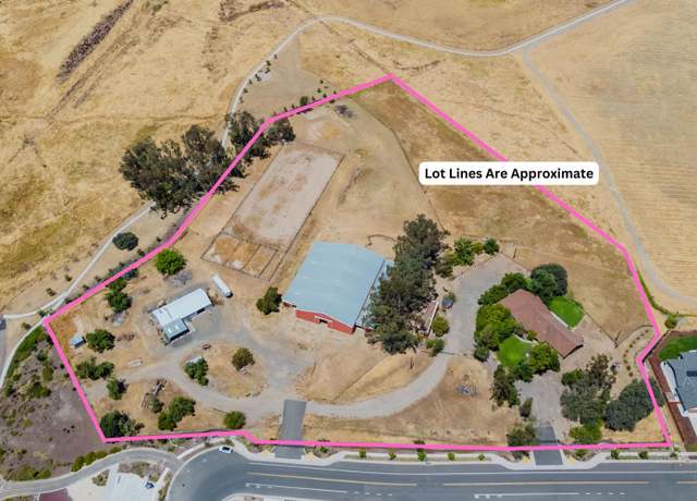 Property at 9640 Mirabelle St, Roseville, CA 95747, 4 beds, 2 baths