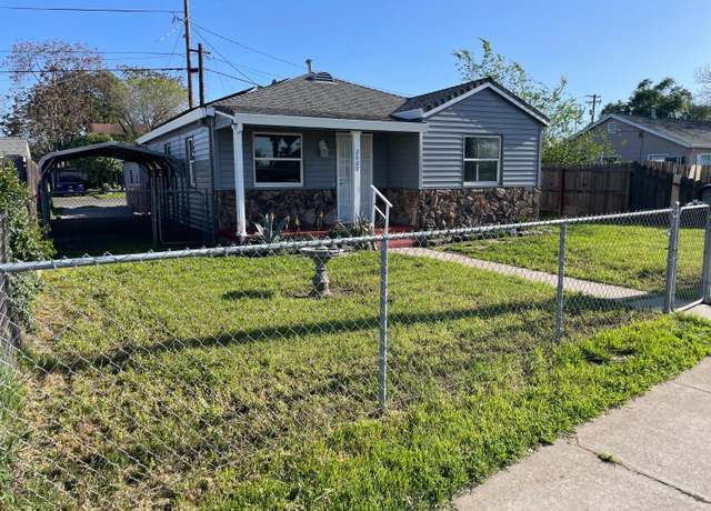 Property at 2420 E Fremont St, Stockton, CA 95205, 2 beds, 1 bath