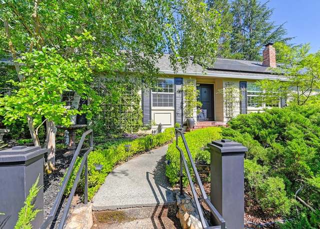 Property at 345 Foresthill Ave, Auburn, CA 95603, 3 beds, 2 baths