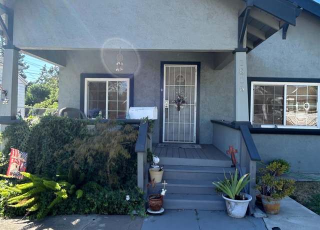 Property at 1816 E Sonora St, Stockton, CA 95205, 2 beds, 1 bath