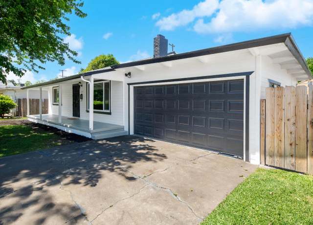 Property at 3037 W Monterey Ave, Stockton, CA 95204, 3 beds, 1 bath