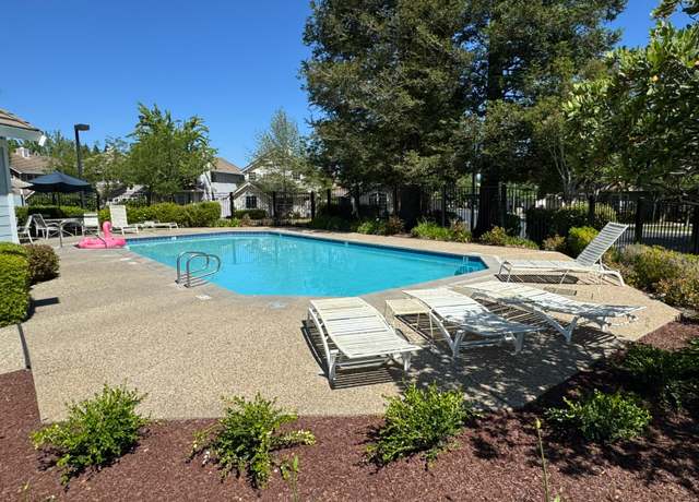 Property at 1141 Sandy Creek Dr, Folsom, CA 95630, 2 beds, 2 baths