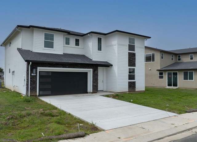 Property at 918 Robin Ct, Oakdale, CA 95361, 6 beds, 4 baths