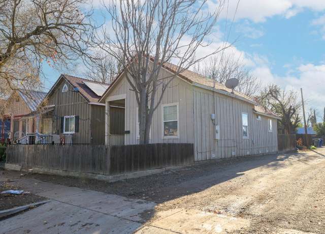 Property at 1122 Fresno St, Newman, CA 95360, 2 beds, 1 bath