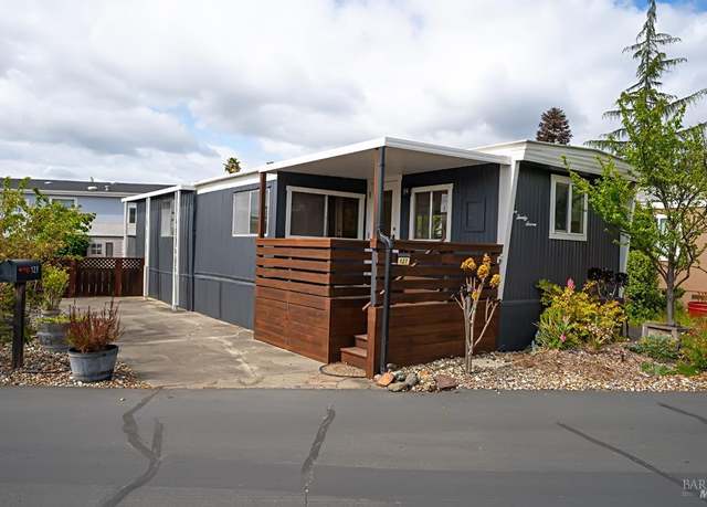 Property at 127 Coachman Ln #13, Santa Rosa, CA 95404, 2 beds, 2 baths