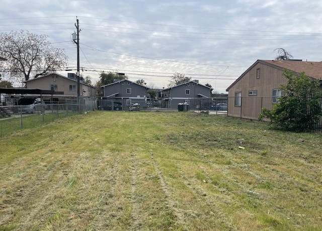 Property at 3280 E Olive Ave, Fresno, CA 93702