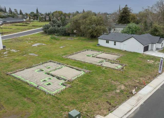 Property at 925 Old Stockton Rd, Oakdale, CA 95361, 6 beds, 4 baths