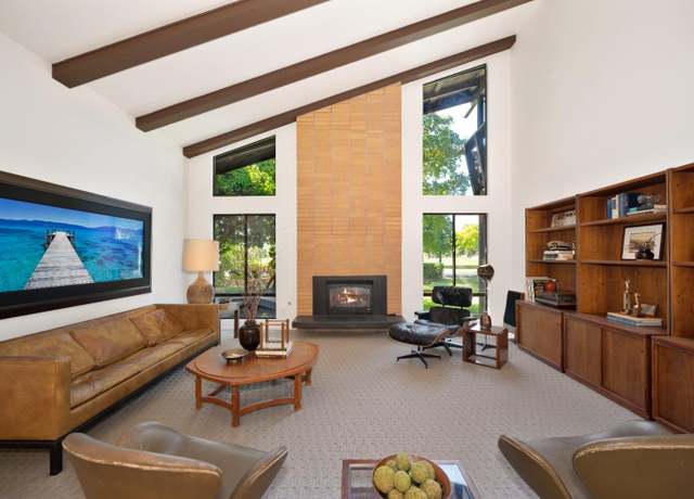 Property at 4874 Saint Augustine Dr, Elk Grove, CA 95758, 3 beds, 3 baths