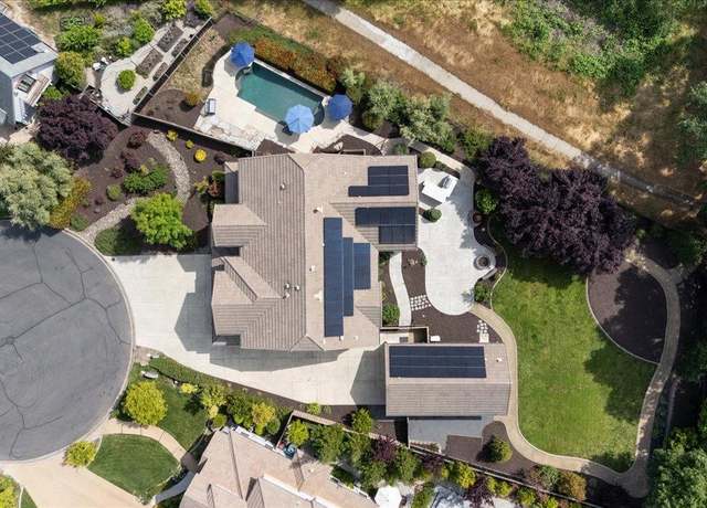 Property at 8932 Caspian Ct, Roseville, CA 95747, 5 beds, 4.5 baths