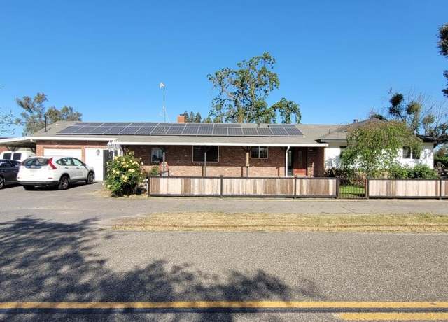 Property at 11430 Walnut Ave, Oakdale, CA 95361, 3 beds, 2 baths