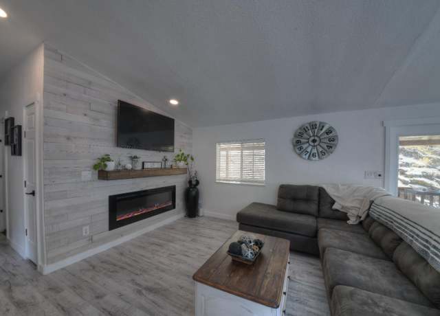 Property at 17045 Table Mtn, Jamestown, CA 95327, 3 beds, 3 baths