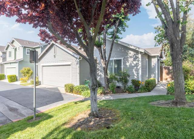 Property at 6465 Laguna Mirage Ln, Elk Grove, CA 95758, 2 beds, 2 baths
