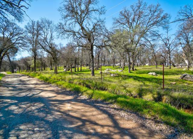 Property at 300 Stoney Oaks Blvd, Oroville, CA 95966, 3 beds, 2 baths