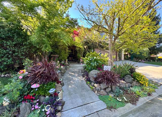 Property at 10941 St Moritz Cir, Stockton, CA 95209, 5 beds, 3 baths
