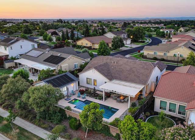 Property at 2389 Mendota Way, Roseville, CA 95747, 3 beds, 2.5 baths
