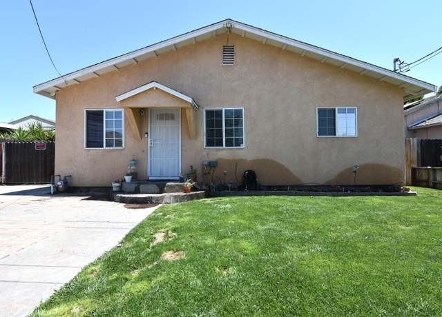 Property at 313 N 4th Ave, Oakdale, CA 95361, 3 beds, 2 baths