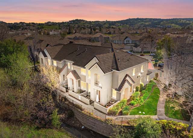 Property at 1902 Esplanade Cir, Folsom, CA 95630, 2 beds, 2.5 baths