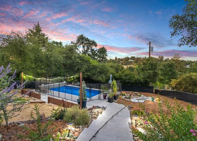 Property at 2440 Knollwood Dr, Cameron Park, CA 95682, 3 beds, 2 baths