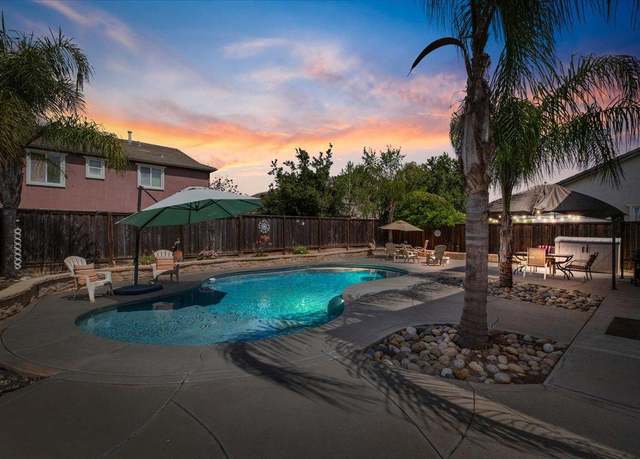 Property at 2060 Tarpan Way #22, Oakdale, CA 95361, 4 beds, 2.5 baths