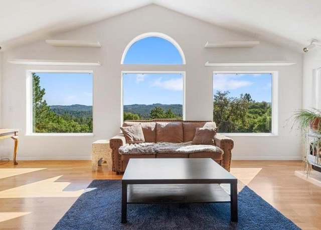 Property at 19100 W Ridge Dr, Penn Valley, CA 95946, 3 beds, 3 baths