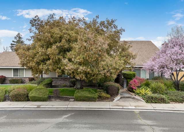 Property at 1947 Lakeshore Dr, Lodi, CA 95242, 3 beds, 2 baths