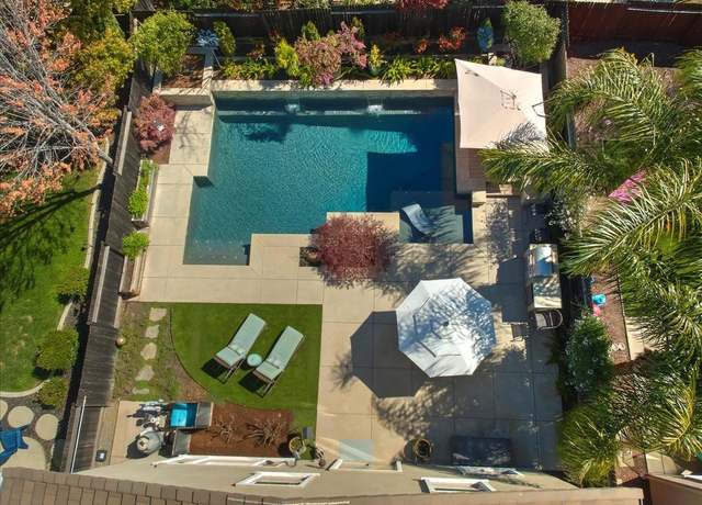 Property at 324 Alsace Ct, Roseville, CA 95747, 3 beds, 3 baths