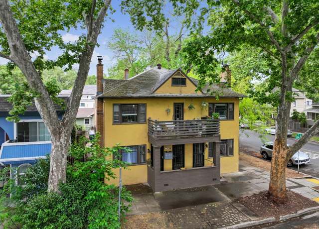 Property at 2400 F Street St, Sacramento, CA 95816, 4 beds, 4 baths