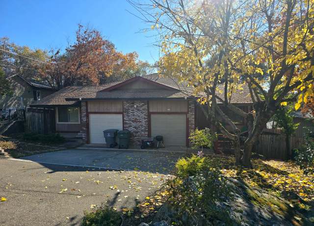 Property at 193 E Hillcrest Dr, Auburn, CA 95603, 4 beds, 2 baths