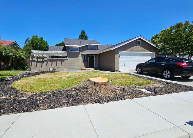 Property at 2421 Manor Oak Dr, Modesto, CA 95355, 3 beds, 2 baths