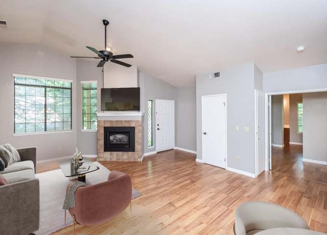 Property at 8443 Creekridge Cir, Citrus Heights, CA 95610, 2 beds, 2 baths