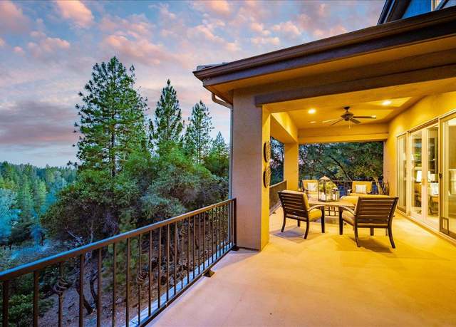 Property at 16315 Winchester Club Dr, Meadow Vista, CA 95722, 4 beds, 4.5 baths